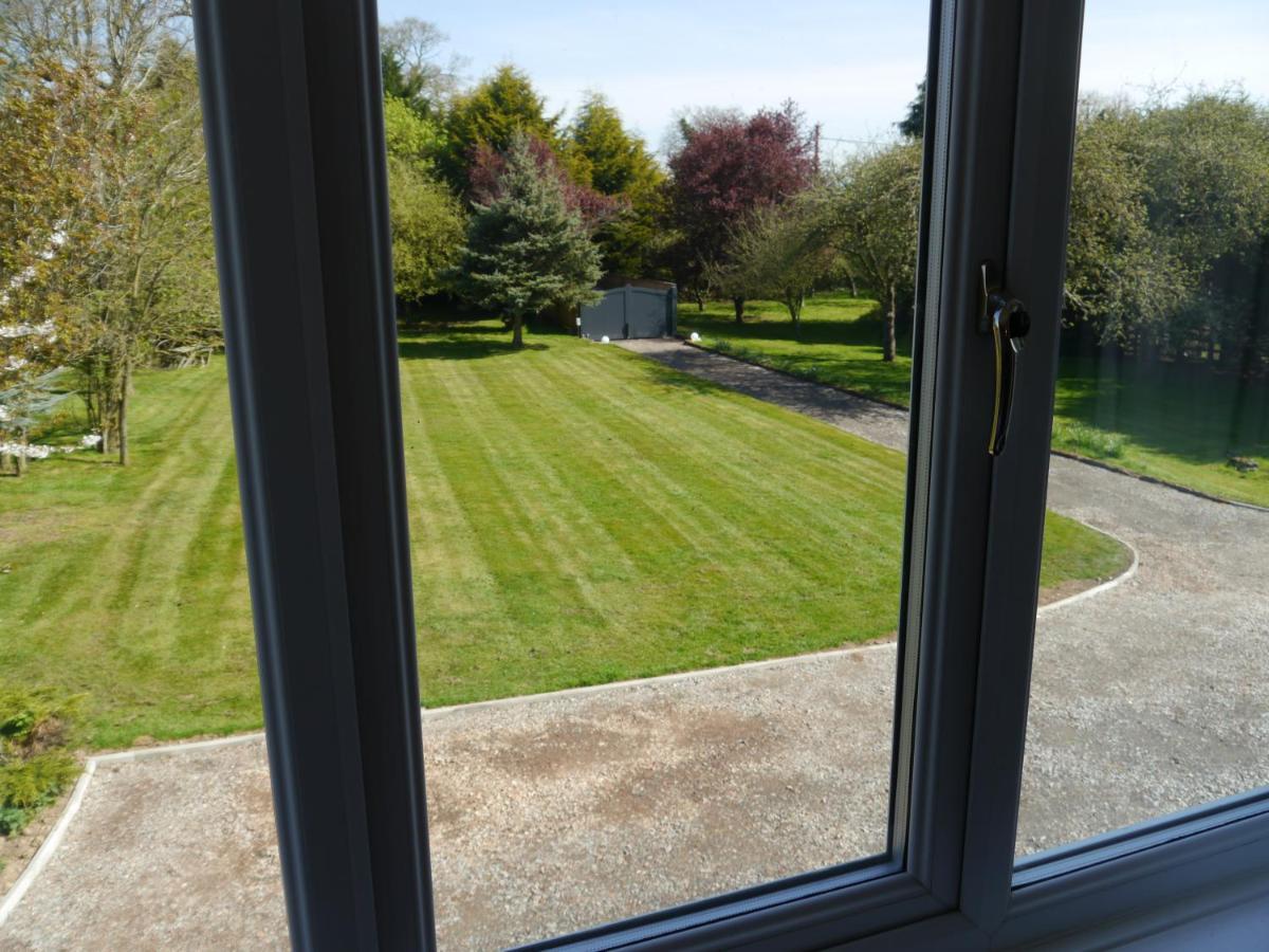 South View Country House Sleeps 12 - Hot Tub - Views Henley-in-Arden Exterior foto