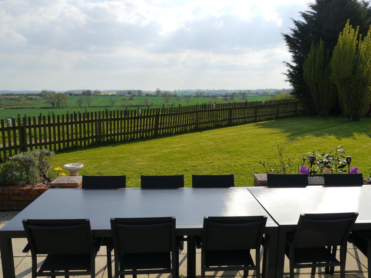 South View Country House Sleeps 12 - Hot Tub - Views Henley-in-Arden Exterior foto